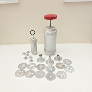 Vtg 2 Cooky Cookie Icing Pastry Mirro Christmas Baking Cookies Grandma Tradition